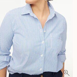 JCrew Button-up cotton poplin shirt in signature fit- Size Small